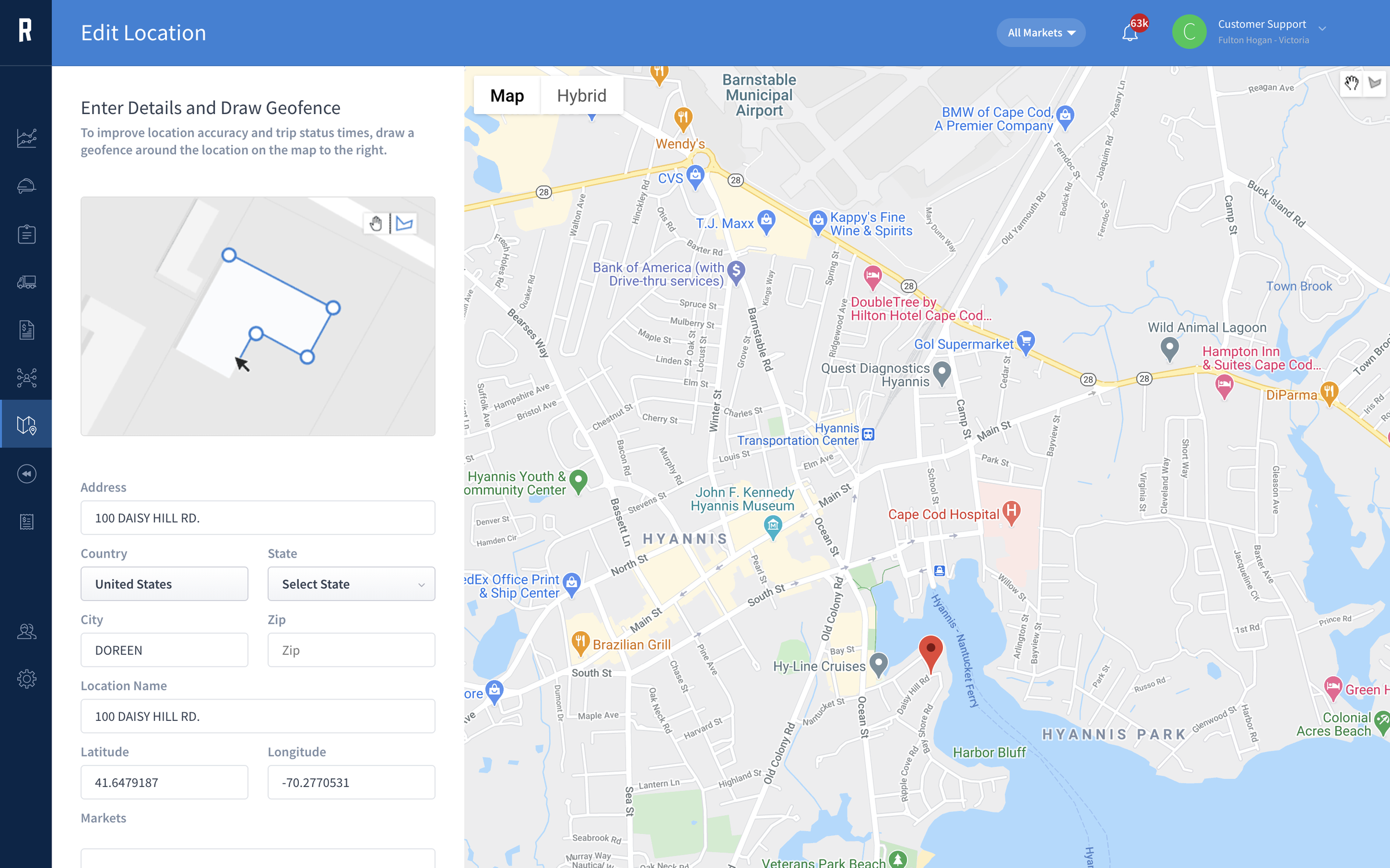 Ruckit location editor with a geofence drawn on the map.